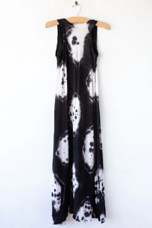 Long Trapeze Dress